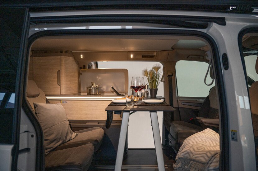 VW T7 California Coast